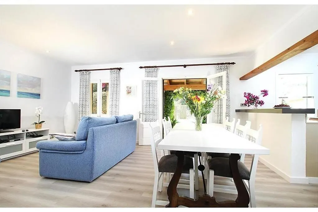 Fantastic Villa In A Quiet Area Near Pollensa By Renthousing España