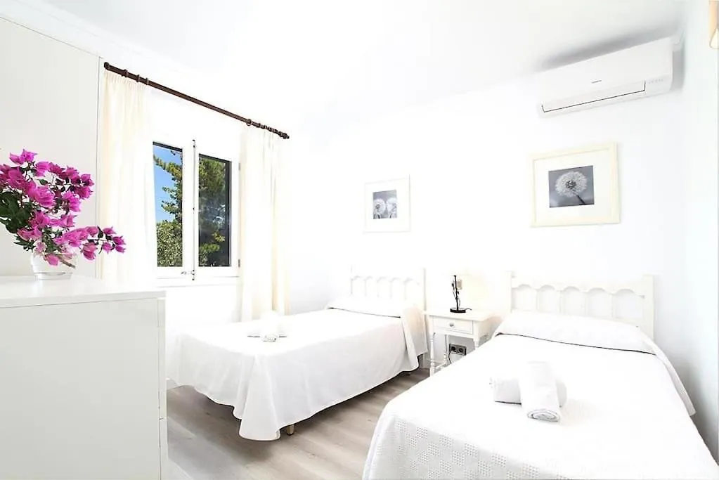 Fantastic Villa In A Quiet Area Near Pollensa By Renthousing