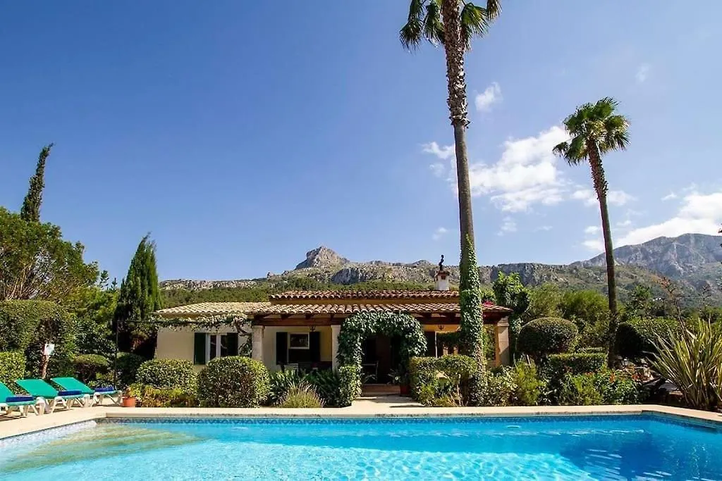 Fantastic Villa In A Quiet Area Near Pollensa By Renthousing 0*,  España