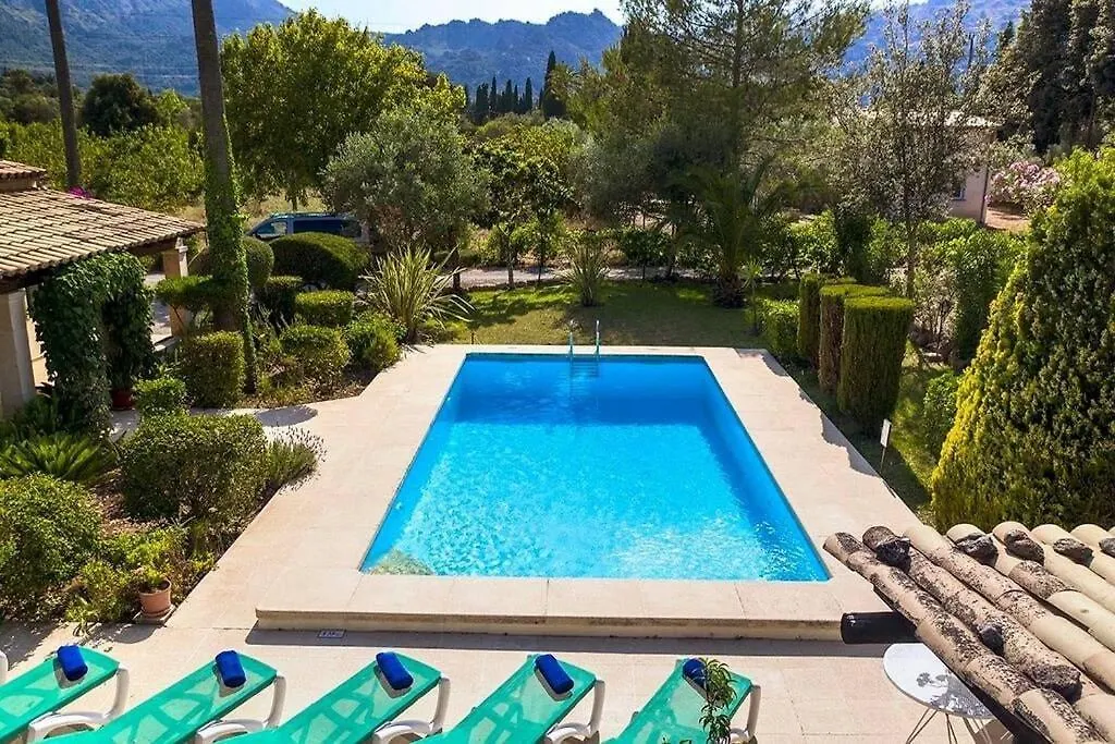 Fantastic Villa In A Quiet Area Near Pollensa By Renthousing